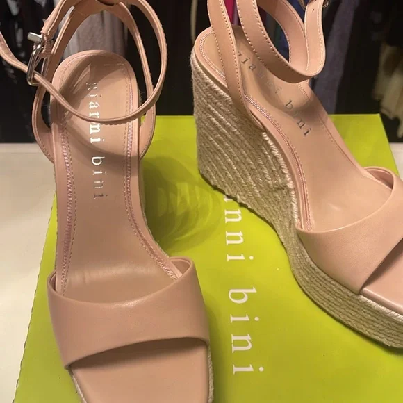 NIB!!! Gianni Bini Cafe Cream Wedges Size 8 - Picture 3 of 8